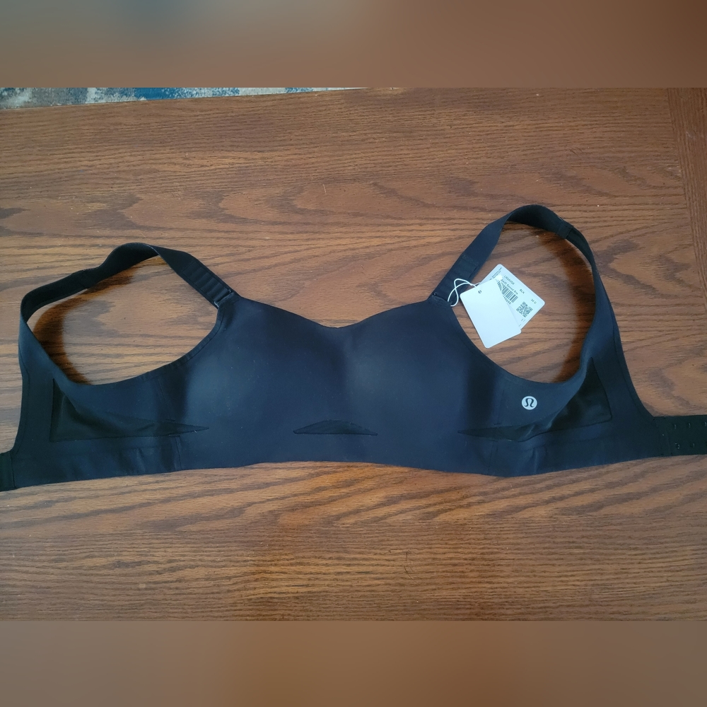 Lulu Lemon bra size 34C - Picture 2 of 5
